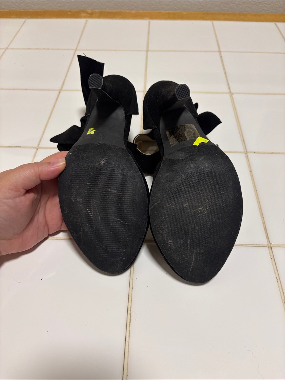 Black Bow Ankle-Strap High Heels - Picture 5 of 5